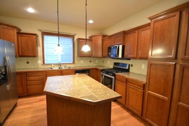 225 161st Pl SE in Bothell, WA - Building Photo - Building Photo