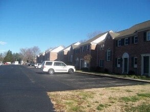 461 Bramblewood Ln in Knoxville, TN - Building Photo - Building Photo