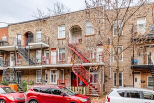 82 Lafleur Rue in Verdun, QC - Building Photo