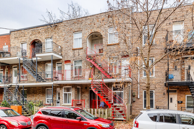 82 Lafleur Rue in Verdun, QC - Building Photo - Primary Photo