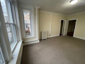 1114 Commonwealth Ave, Unit B in Boston, MA - Building Photo - Building Photo