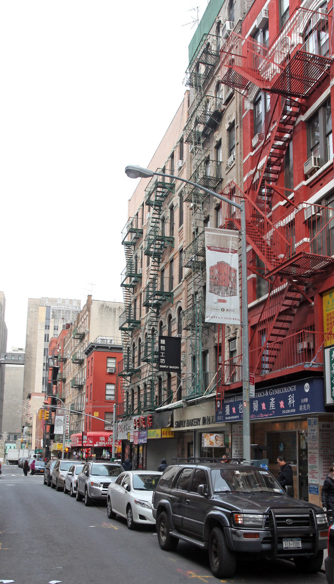 52-56 Mott St in New York, NY - Foto de edificio - Building Photo