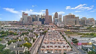 1016 Liberty St in Dallas, TX - Building Photo