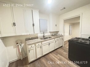 4522 W 25th St in Little Rock, AR - Building Photo - Building Photo