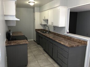 1775 Locust Ave in Long Beach, CA - Foto de edificio - Building Photo