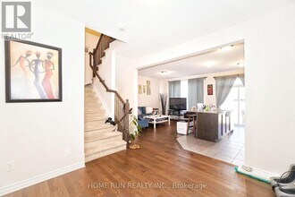 2337 Watercolours Way in Ottawa, ON - Building Photo - Building Photo