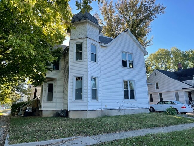 property at 1130 Post St