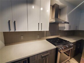 775 Juniper St NE in Atlanta, GA - Building Photo - Building Photo