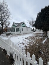 338 N 2nd St in Douglas, WY - Building Photo - Building Photo