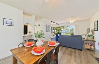 78-7030-7030 Ali‘i Dr in Kailua Kona, HI - Building Photo - Building Photo