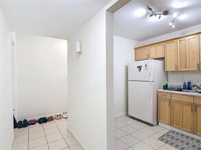 12290 NE 11th Ct in North Miami, FL - Building Photo - Building Photo