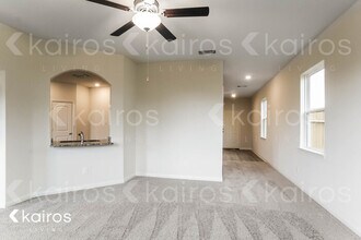8414 Liberty Sky Rd in Mont Belvieu, TX - Building Photo - Building Photo