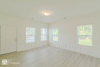 122 Crescent Wy in Little River, SC - Building Photo - Building Photo