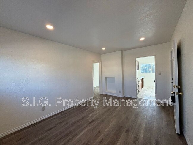 property at 3817 Verdugo Rd