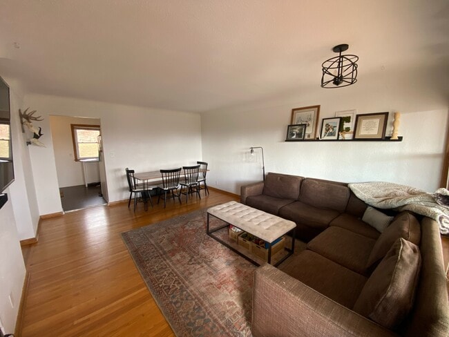 221 17th Ave N, Unit 221
