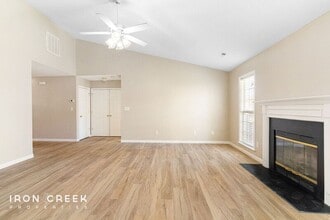 89 Running Briar Rd in Fletcher, NC - Building Photo - Building Photo