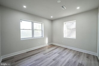 8665 Center Rd in West Springfield, VA - Building Photo - Building Photo