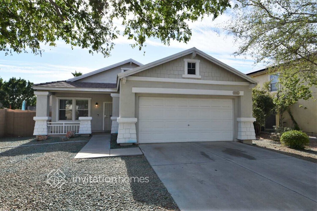 6965 W Midway Ave in Glendale, AZ - Building Photo