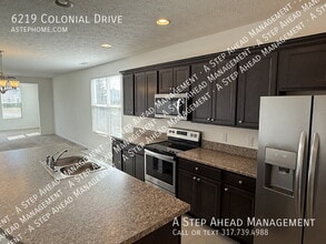 6219 Colonial Dr in Whitestown, IN - Building Photo - Building Photo