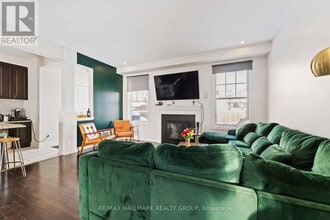168 Flowing Creek Cir in Ottawa, ON - Building Photo - Building Photo