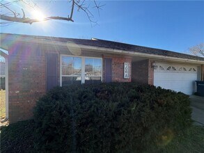 706 Meghan St in Siloam Springs, AR - Building Photo - Building Photo