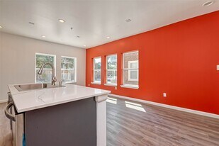 1924 Calumet St in Houston, TX - Building Photo