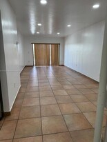 5731 NW 37th St in Virginia Gardens, FL - Building Photo