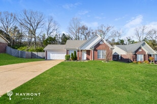 465 Oakland Hills Dr in Oakland, TN - Building Photo