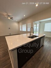 1829 W Prescott Ave in Visalia, CA - Building Photo - Building Photo