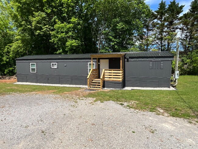 134 Atkins Rd in Luttrell, TN - Building Photo - Building Photo