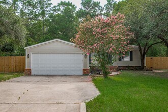 16282 Wild Oak Ln in Conroe, TX - Building Photo - Building Photo