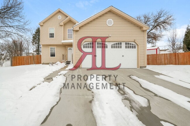 property at 26 E Woodfield Dr