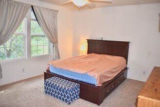 10700 Kimblewyck Cir in Northglenn, CO - Foto de edificio - Building Photo