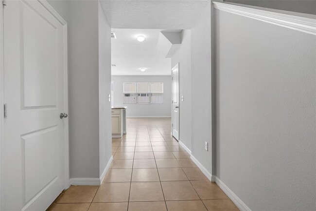 5118 Adelaide Dr in Kissimmee, FL - Building Photo - Building Photo