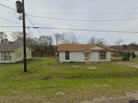 107 Willow Brook Dr in Henderson, TX - Building Photo