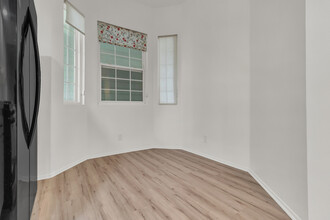 180 W Lemon Ave in Monrovia, CA - Building Photo - Building Photo