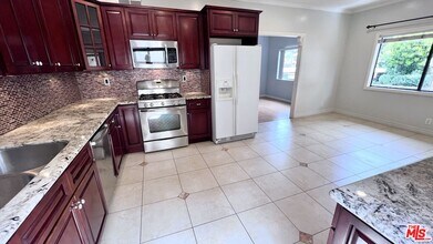 15061 Sherman Way in Los Angeles, CA - Building Photo - Building Photo