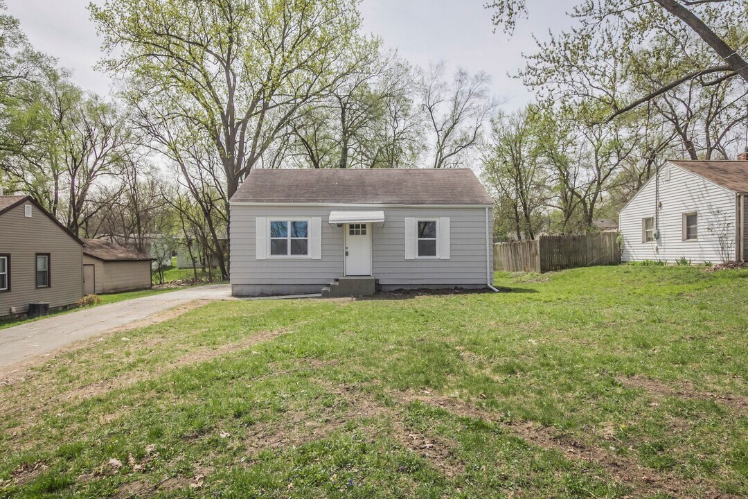 417 E Wall Ave in Des Moines, IA - Building Photo