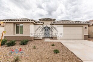 17645 W Palo Verde Dr in Litchfield Park, AZ - Building Photo