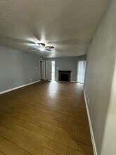 9797 Leawood Blvd, Unit 5 in Houston, TX - Foto de edificio - Building Photo