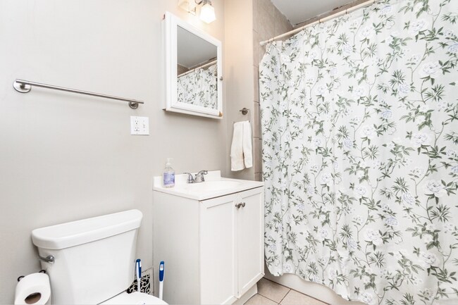 24 Aberdeen Rd in Somerville, MA - Building Photo - Building Photo