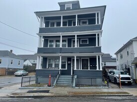 107 Hawkins St, Unit 107 Hawkins st providence ri in Providence, RI - Building Photo