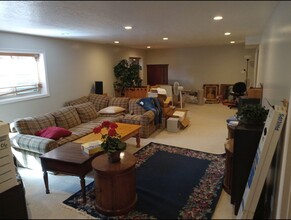 1451 Knollwood Dr in Sandy, UT - Building Photo - Building Photo