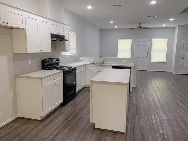 8114 Rhobell St-Unit -A in Houston, TX - Building Photo - Building Photo