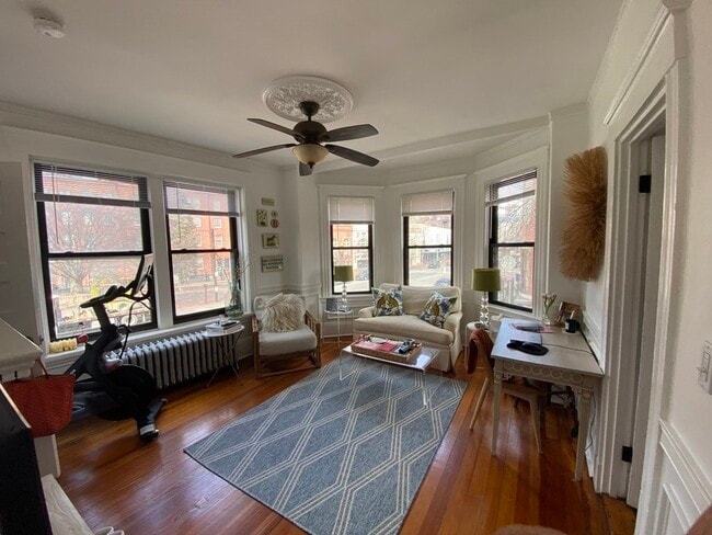 property at 552 Tremont St