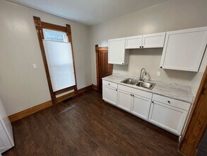 700 W Powers St in Muncie, IN - Building Photo - Building Photo