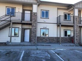 1739 Westward Cir in Eaton, CO - Building Photo