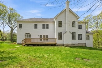 9 Overlook Rd in Hopkinton, MA - Building Photo - Building Photo