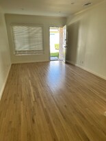 2580-2580 N Brighton St in Burbank, CA - Building Photo