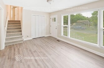 6301 Old Coach Rd in Charlotte, NC - Foto de edificio - Building Photo